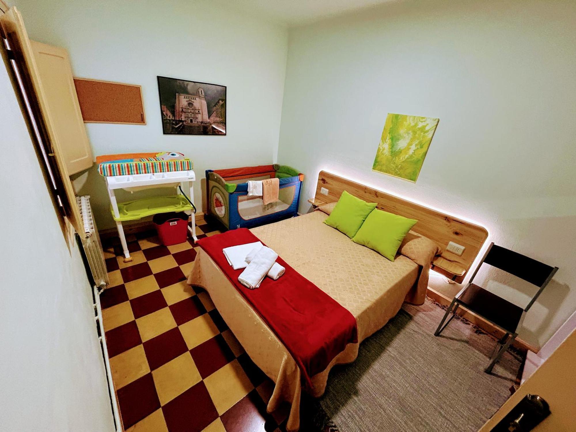 Girona Centro 7Pax Apartment Luaran gambar